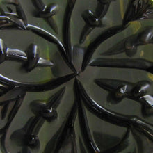 Carica l'immagine nel visualizzatore di Gallery, Huge 1930s Deep Carved Bakelite Flower Brooch
