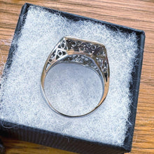 Carica l'immagine nel visualizzatore di Gallery, Art Deco Toi et Moi Diamond Ring 2.00ct Matched Old European Cut Diamonds Platinum Antique Engagement Ring