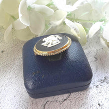 Charger l'image dans la galerie, Vintage Wedgwood Black Jasperware Sterling Silver Cupid Brooch