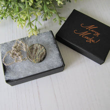 Charger l'image dans la galerie, Victorian Scottish Silver & Agate Compass Pendant Fob