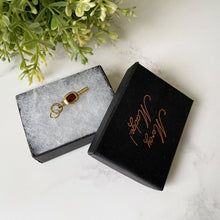 Carica l'immagine nel visualizzatore di Gallery, Antique 15ct Gold Watch Key Fob