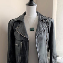 Charger l'image dans la galerie, Victorian Carved Malachite & Silver Book Pendant Fob