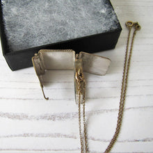 Charger l'image dans la galerie, Victorian Gilt & Turquoise Book Locket, Gilded Silver Cannetille Filigree - MercyMadge