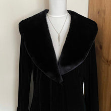 Cargar imagen en el visor de la galería, Victorian Silver Miniature Button Hook Chatelaine Pendant