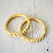 Charger l'image dans la galerie, Antique Elephant Ivory Chinese Carved Dragon Bangles