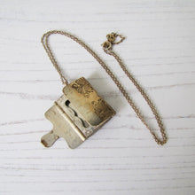 Charger l'image dans la galerie, Victorian Gilt & Turquoise Book Locket, Gilded Silver Cannetille Filigree - MercyMadge