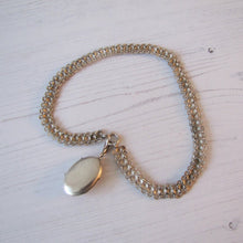 Cargar imagen en el visor de la galería, Victorian Silver Bookchain Necklace & Locket - MercyMadge