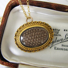 Carica l'immagine nel visualizzatore di Gallery, Antique 15ct Gold Locket Pendant, Mourning For Edward Aged 8 - MercyMadge