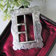 Charger l'image dans la galerie, Superb Antique Sterling Silver Belt Buckle. English Art Nouveau Engraved Silver Hearts & Shells, Hallmarked 1898. Victorian Jewelry