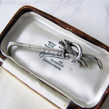Charger l'image dans la galerie, Antique Victorian Silver Horseshoe, Fox & Crop Stock Pin