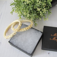 Charger l'image dans la galerie, Antique Elephant Ivory Chinese Carved Dragon Bangles