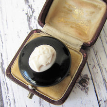 Charger l'image dans la galerie, Antique Whitby Jet & Coral Cameo Brooch - MercyMadge