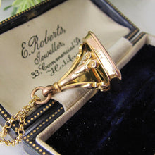 Charger l'image dans la galerie, Victorian 9ct Gold & Agate Fob Seal