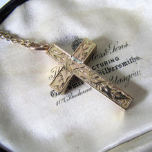 Cargar imagen en el visor de la galería, Victorian 15ct Gold Engraved Cross Pendant - MercyMadge
