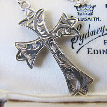 Cargar imagen en el visor de la galería, Antique Victorian Engraved Sterling Silver Cross & Chain
