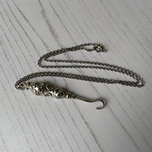 Cargar imagen en el visor de la galería, Victorian Silver Miniature Button Hook Chatelaine Pendant