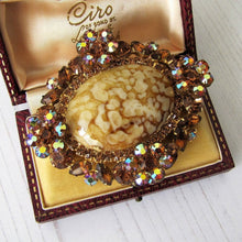 Carica l'immagine nel visualizzatore di Gallery, Huge Vintage 1960s Juliana D&E Italian Art Glass & Crystal Brooch - MercyMadge