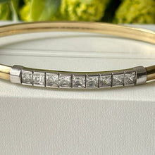 Charger l'image dans la galerie, Vintage 9ct Gold and Cubic Zirconia Bangle