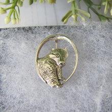 Charger l'image dans la galerie, Vintage Chinese Sterling Silver Sun Bear Brooch