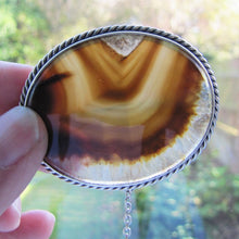 Charger l'image dans la galerie, Antique Victorian Scottish Agate Sterling Silver Brooch