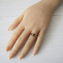 Charger l'image dans la galerie, Victorian 18ct Gold, Diamond & Sapphire Ring - MercyMadge