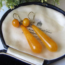 Cargar imagen en el visor de la galería, Antique Baltic Amber Torpedo Earrings