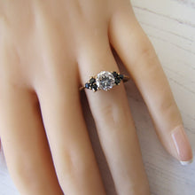 Charger l'image dans la galerie, Vintage 9ct Gold Sapphire & CZ Diamond Ring, London 1981. - MercyMadge