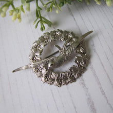 Charger l'image dans la galerie, Victorian Sterling Silver Sweetheart Swallow Brooch