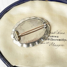 Cargar imagen en el visor de la galería, Georgian Black Dot Paste Locket Brooch With Hair Work
