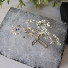 Charger l'image dans la galerie, Vintage Sterling Silver Cubic Zirconia Cross Pendant