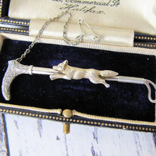 Cargar imagen en el visor de la galería, Antique Victorian Gold And Silver Fox Hunting Stock Pin.