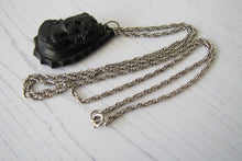 Charger l'image dans la galerie, Victorian Pressed Horn Mourning Pendant