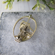 Charger l'image dans la galerie, Vintage Chinese Sterling Silver Sun Bear Brooch