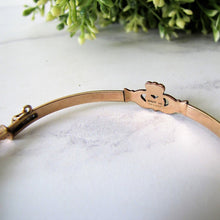 Cargar imagen en el visor de la galería, Vintage 9ct Rolled Gold Claddagh Bangle Bracelet