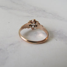 Charger l'image dans la galerie, Victorian Opal & Rose Gold Flower Ring