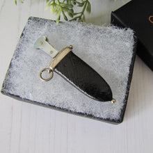 Charger l'image dans la galerie, Antique Silver Novelty Cheroot Cutter Fob Pendant