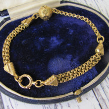 Charger l'image dans la galerie, Antique Victorian 18ct Gold Albertina Bracelet. - MercyMadge