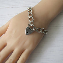 Charger l'image dans la galerie, Victorian Style Silver Curb Chain Bracelet, Heart Padlock Clasp - MercyMadge