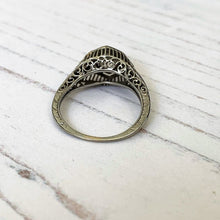 Lade das Bild in den Galerie-Viewer, Antique 14ct White Gold Diamond Filigree Ring - MercyMadge