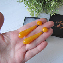 Cargar imagen en el visor de la galería, Antique Baltic Amber Torpedo Earrings