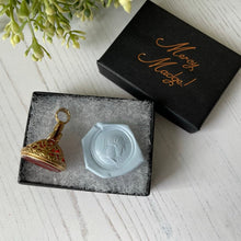 Lade das Bild in den Galerie-Viewer, Victorian 9ct Gold Carnelian Intaglio Fob