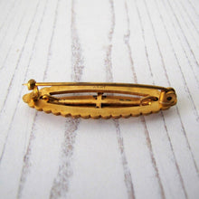 Charger l'image dans la galerie, Antique Victorian 9ct Gold Sweetheart Brooch, Engraved Heart & Forget-me-Nots