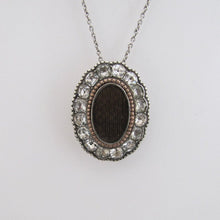Cargar imagen en el visor de la galería, Georgian Black Dot Paste Locket Brooch With Hair Work