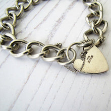 Charger l'image dans la galerie, Victorian Silver Curb Chain Bracelet, Heart Padlock Clasp - MercyMadge