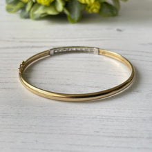 Charger l'image dans la galerie, Vintage 9ct Gold and Cubic Zirconia Bangle