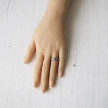 Cargar imagen en el visor de la galería, Vintage 9ct Gold, Sapphire & CZ Diamond Eternity Ring