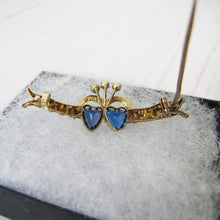 Charger l'image dans la galerie, Victorian 9ct Gold Sweetheart Brooch