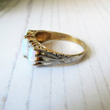 画像をギャラリービューアに読み込む, エドワーディアン リバイバル 3 ストーン オパール & CZ ダイヤモンド リング