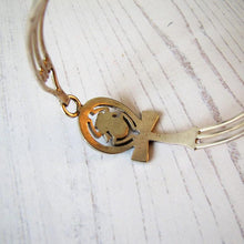 Cargar imagen en el visor de la galería, Vintage Sterling Silver Egyptian Ankh & Scarab Bracelet