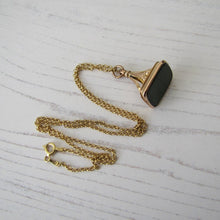 Charger l'image dans la galerie, Victorian 9ct Gold & Agate Fob Seal